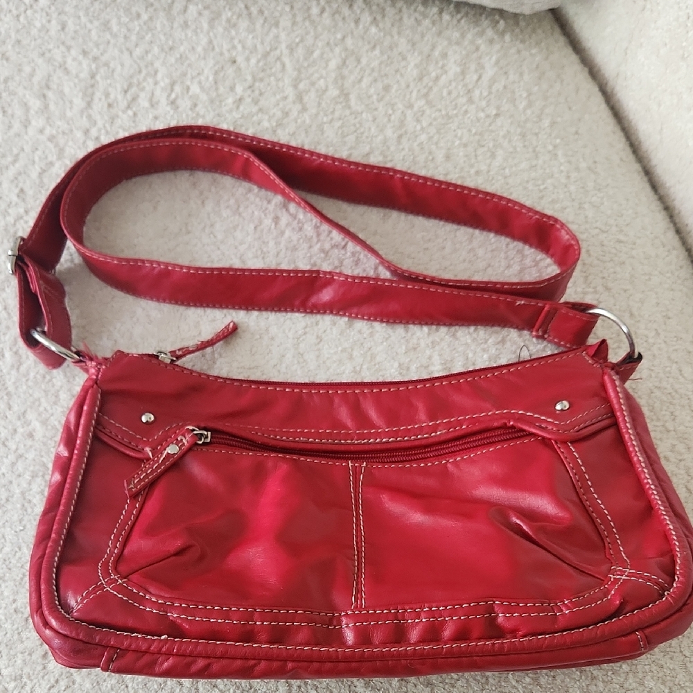 🎄5/$30🎄 Red Shoulder Purse